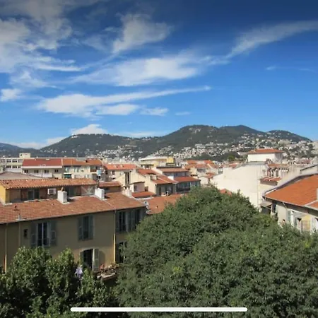 Homelivia, Lovely One Bedroom Flat Place Garibaldi Et Port Apartment