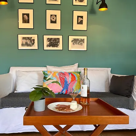 Apartment Homelivia, Lovely One Bedroom Flat Place Garibaldi Et Port